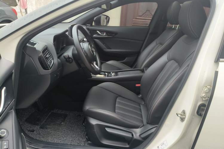 Used Mazda CX-4 2020 2.0L Automatic Two-Wheel Drive Blue Sky Dynamic Edition
