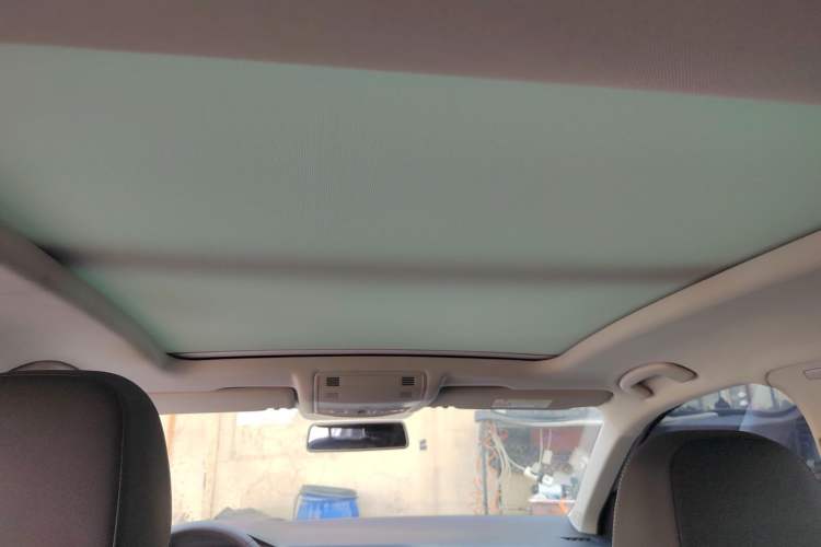 Used Volkswagen T-ROC 2020 230TSI DSG Two-Wheel Drive Advanced Version Headliner