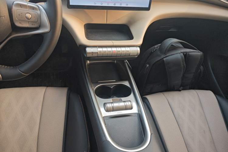 Used BYD Dolphin 2025 420km Free Edition
