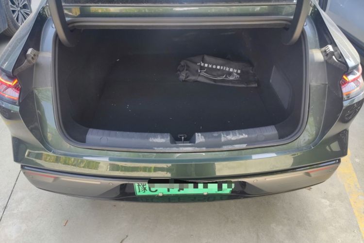 Used Geely Galaxy 8 2025 130km EM-P Starship Edition