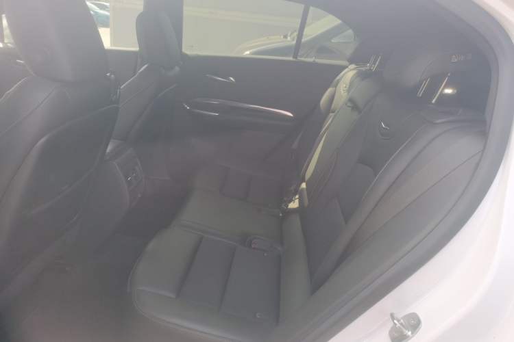 Used Cadillac XT4 2023 28T Two-Wheel Drive Fashion Edition
