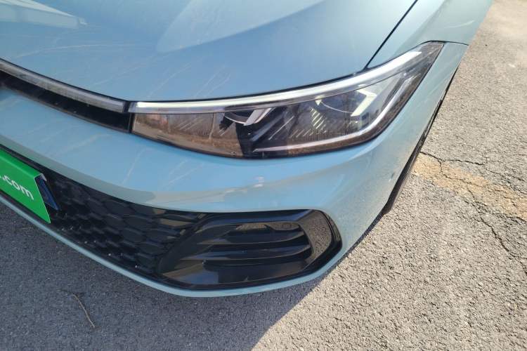 Used Volkswagen Passat 2025 Pro 380TSI Starry Dragon Luxury Edition
