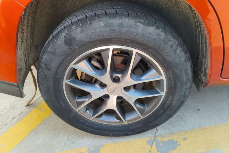 Used BYD Song 2016 1.5TI Manual Luxury Model
