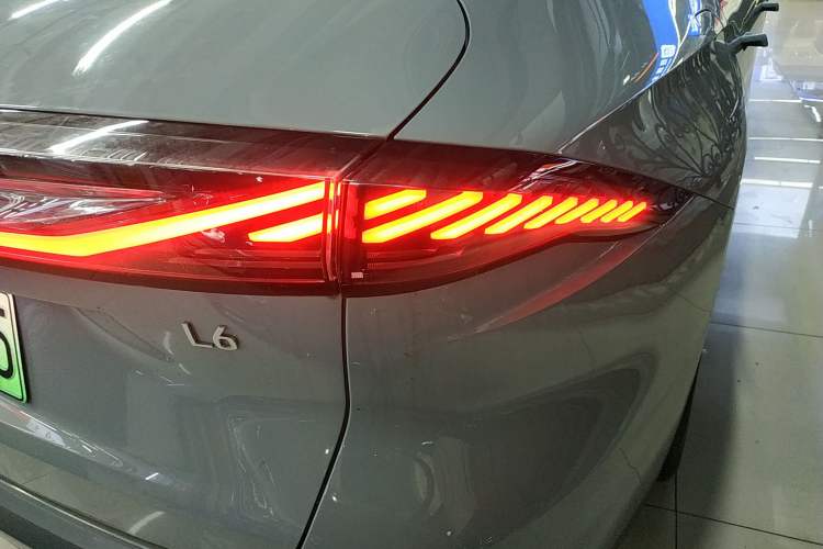 Used Geely Galaxy L6 2024 125km PLUS Dragon Edition Right Rear Taillight