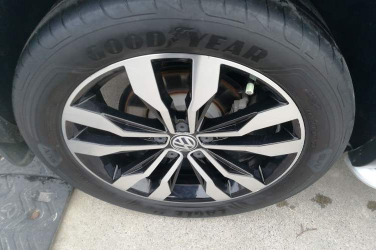 Used Volkswagen Tayron 2020 380TSI All-Wheel Drive R-Line Connected Version
