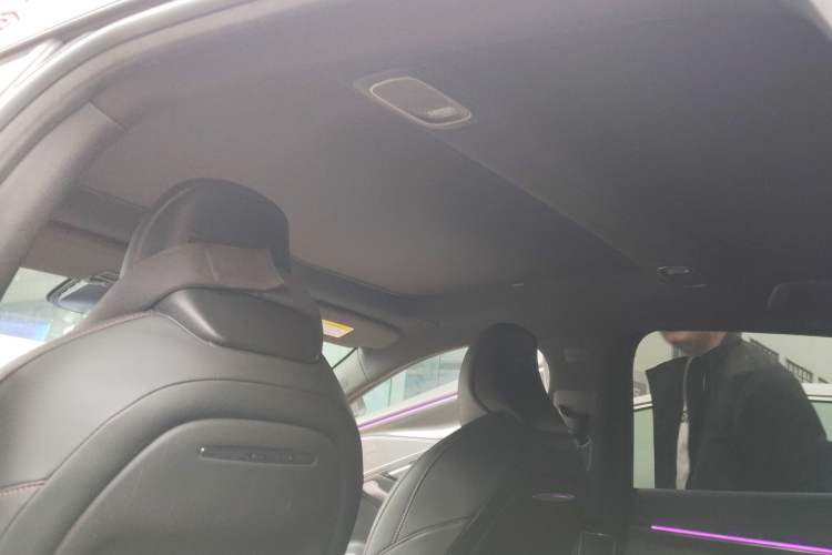 Used XPeng P7 2023 P7i 610 Pengyi Performance Edition Headliner