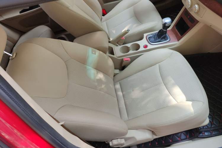 Used Roewe 350 2014 1.5L Automatic Xunyue Version