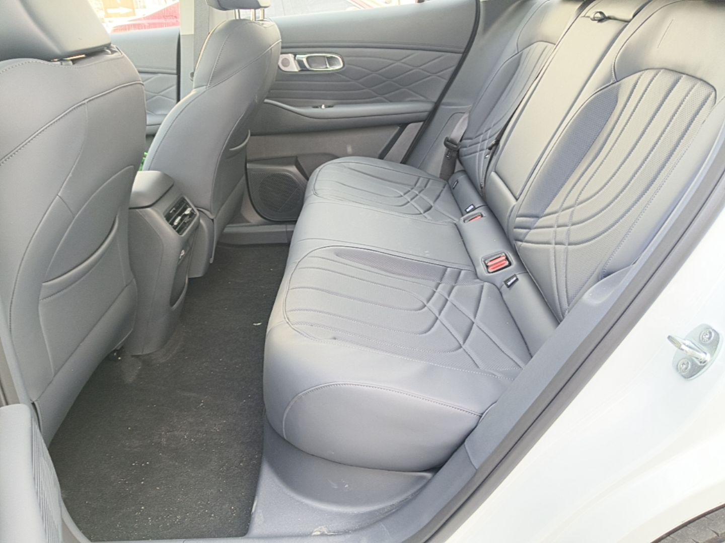 Geely Galaxy Xingjian 7 EM-i 2026 Model 130km Launch Edition — снимка 20