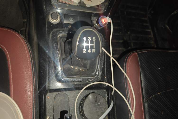 Used HYOSOW S3 2014 1.5L Comfort Version China IV Emission Standard
