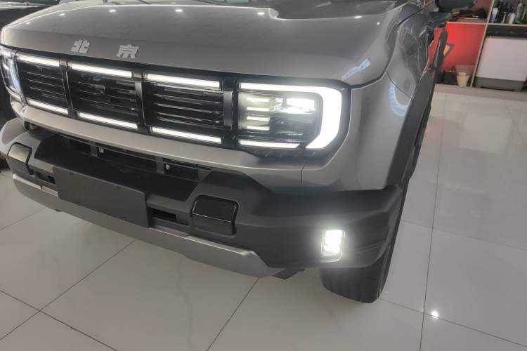 Used BAIC Off-Road BJ40 Electric Drive 2025 Standard Edition Left Front Headlight