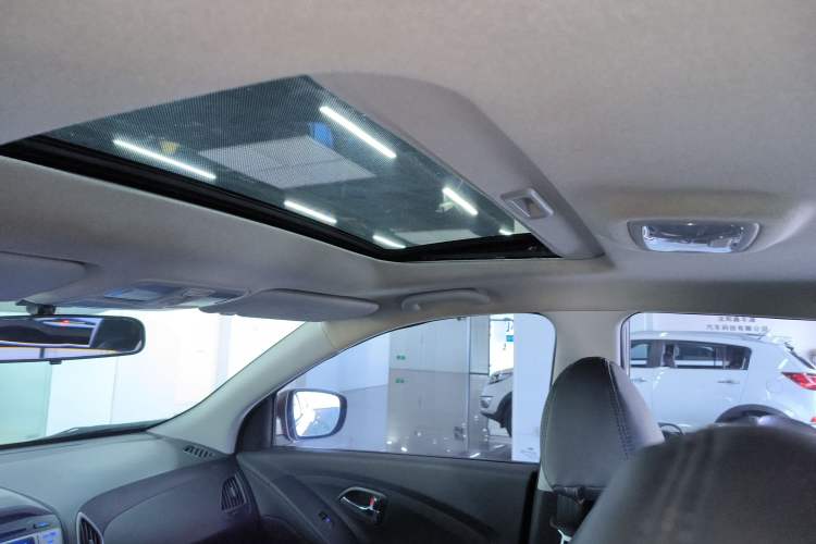 Used Hyundai ix35 2013 2.0L Automatic 2WD Comfort GL China IV Standard
