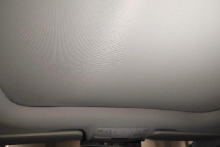 Used Mercedes-Benz C-Class 2015 C 200 L 4MATIC