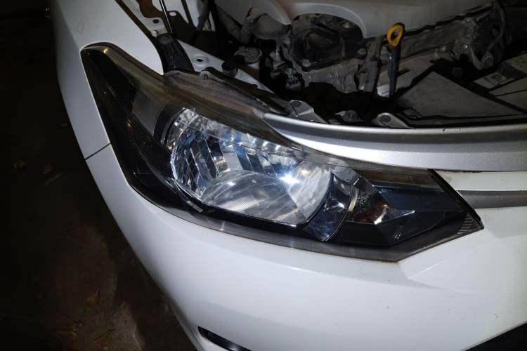 Used Toyota Vios 2014 1.3L Manual Xiang Edition Right Front Headlight