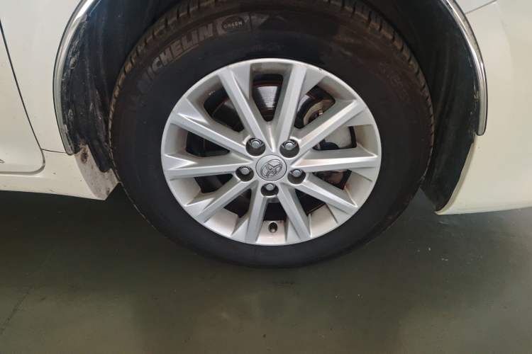 Used Toyota Camry 2015 2.0G Premier Edition
