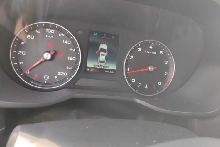 Used Roewe i5 2019 1.5L Manual 4G Connectable Langhao Edition
