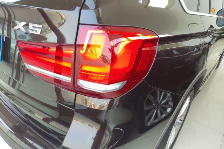 Used BMW X5 2014 xDrive35i Leading Model
