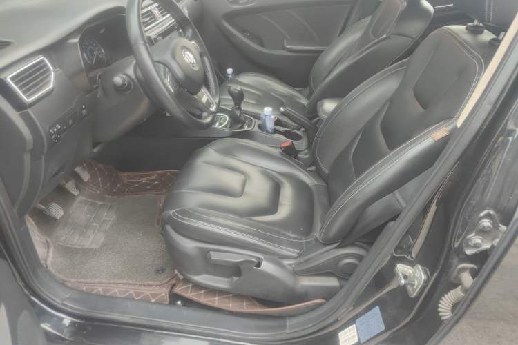 Used Dongfeng Fengon 580 2016 1.8L Manual Comfort Model
