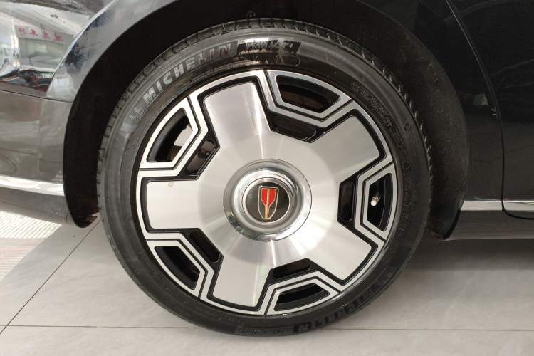 Used Hongqi H9 2022 2.0T Smart Connect Flagship Edition Right Rear Wheel Hub