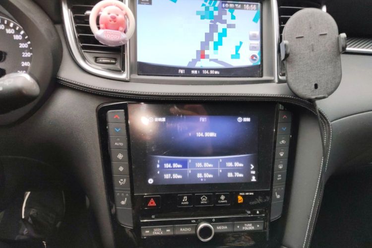 Used Infiniti QX50 2018 2.0T Four-Wheel Drive Elite Edition Audio And AC Panel