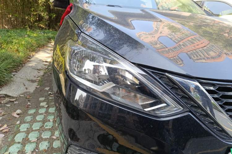 Used Nissan Sylphy 2016 1.6 XL Manual Luxury Edition Right Front Headlight