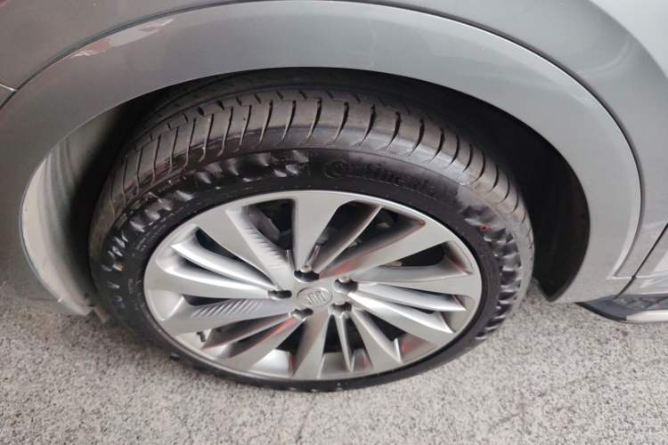 Used Buick Envision 2025 Encore Plus Four-Wheel Drive Avenir