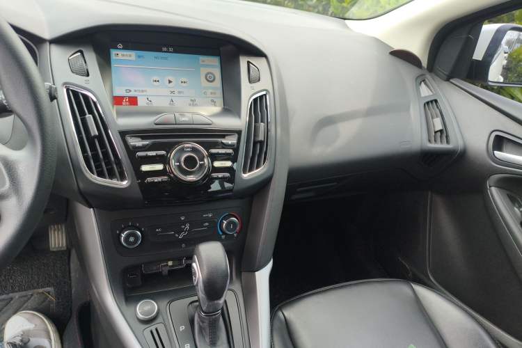 Used Ford Focus 2017 Hatchback 1.6L Automatic Comfort Plus SmartDrive Edition