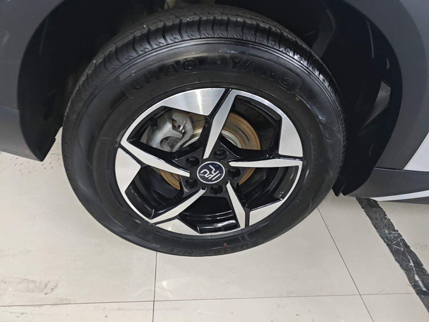 BYD Yuan UP 2024 401KM Leading Edition — снимка 11