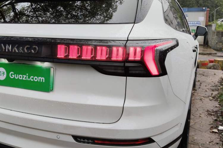 Used Lynk & Co 09 EM-P 2021 2.0T PHEV Halo Six-Seater
