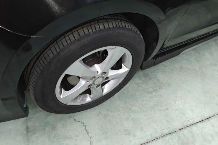 Used Mercedes-Benz V-Class 