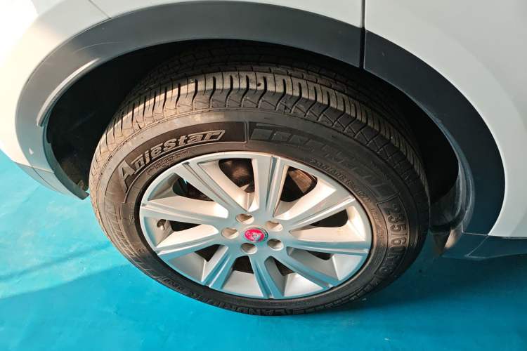 Used Jaguar E-PACE 2018 P200 China VI