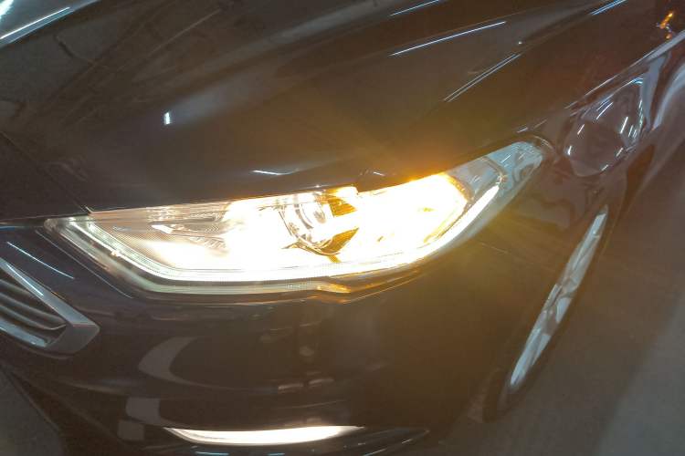 Used Ford Mondeo 2018 EcoBoost 200 Stylish Model Left Front Headlight