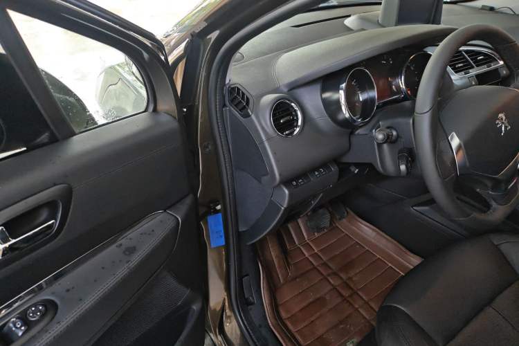 Used Peugeot 3008 2013 2.0L Automatic Trend Edition Driver Seat