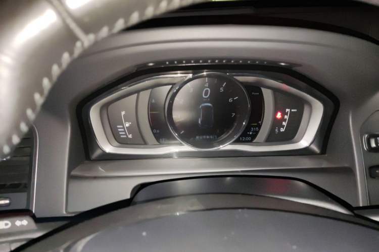 Used Volvo XC60 2015 T5 AWD Zhiyuan Edition
