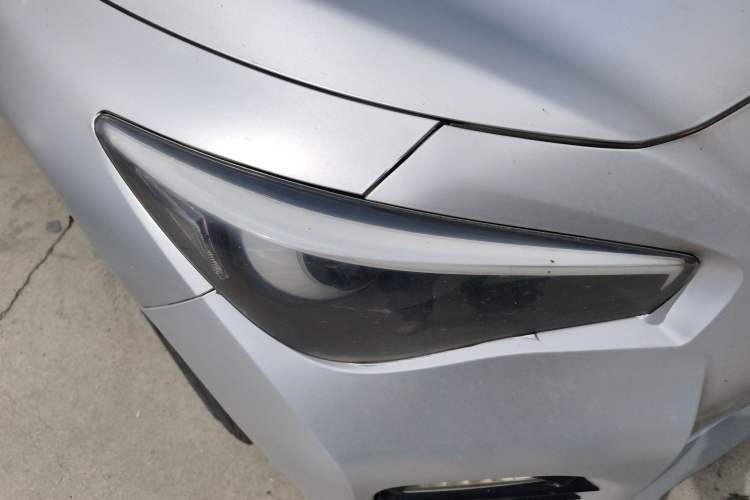 Used Infiniti Q50L 2016 2.0T Comfort Edition Right Front Headlight