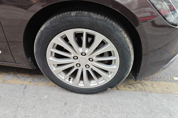 Used Buick LaCrosse 2018 28T Elite Edition