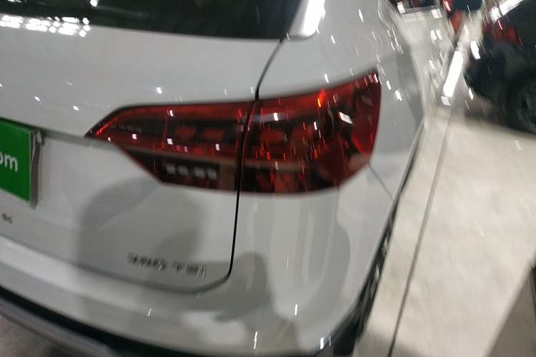 Used Volkswagen Tayron 2022 280TSI Two-Wheel Drive Luxury Smart Connectivity Version
