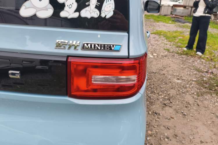 Used Wuling Hongguang MINIEV 2020 Enjoyment Model Lithium Iron Phosphate Right Rear Taillight