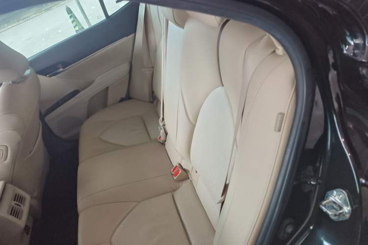 Used Toyota Camry 2019 2.0G Luxury Edition China VI Standard
