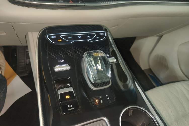 Used FORTHING Xinghai V9 2024 1.5TD 200km Qingyunti Series Premium Version Gear Lever