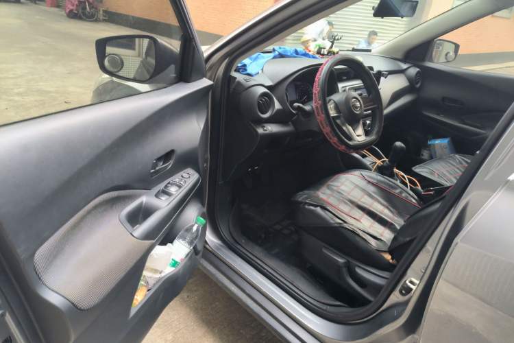 Used Nissan Kicks 2020 1.5L XE Manual Cool Edition
