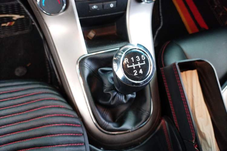 Used Chevrolet Cruze 2015 1.5L Classic SL MT
