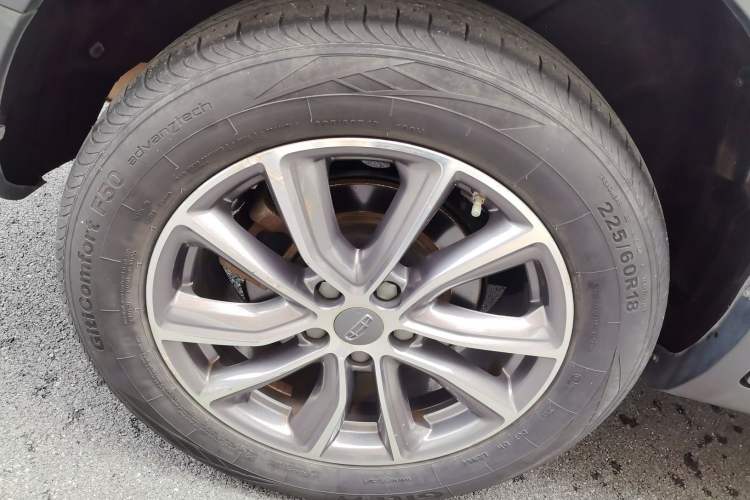 Used Geely Auto Emgrand X7 Sport 2021 Million Edition 1.8TD DCT Two-Wheel Drive Comfort Model