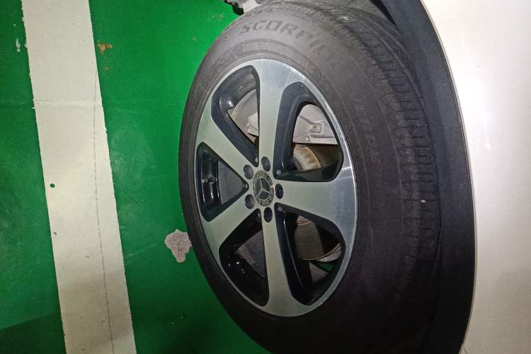 Used Mercedes-Benz GLC 2019 Facelift GLC 260 L 4MATIC Luxury Model