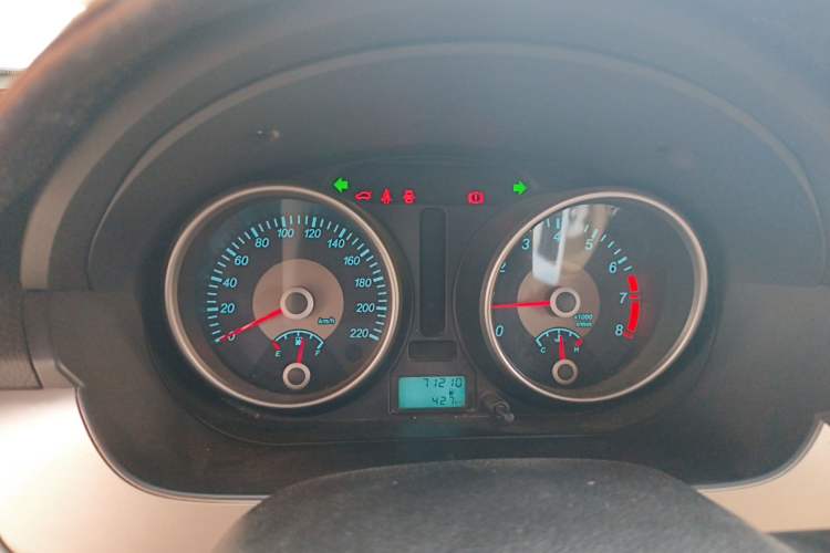 Used Buick Excelle 2013 1.5L Manual Classic Model Instrument Cluster