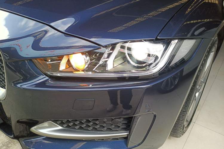 Used Jaguar XE 2017 2.0T 200 PS R-Sport
