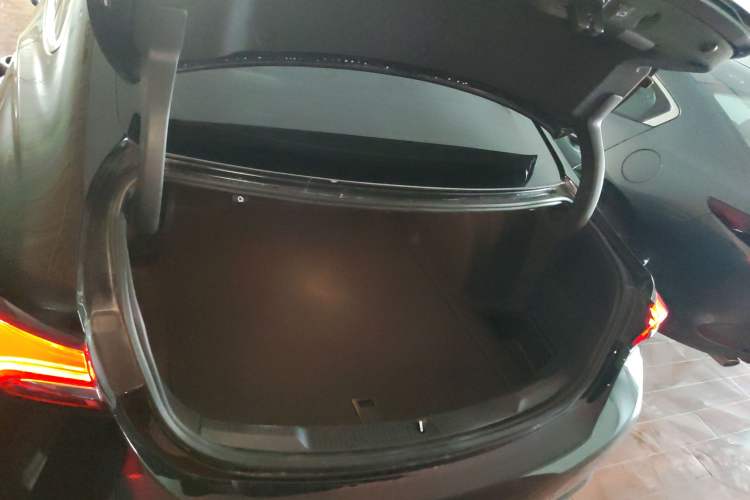 Used Buick LaCrosse 2021 652T Luxury Model Trunk