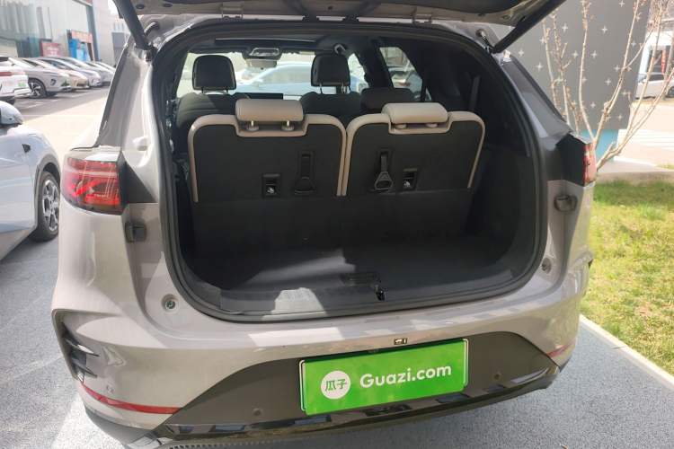 Used BYD Tang New Energy 2025 Intelligent Driving Version DM-i 115KM Flagship Edition Trunk