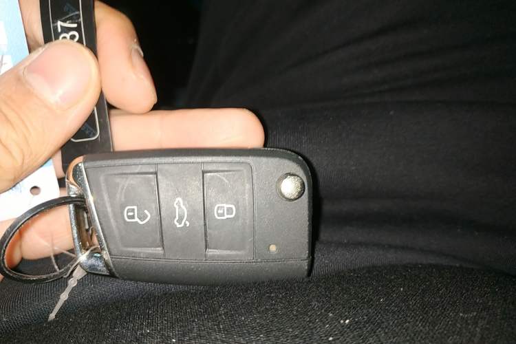 Used Volkswagen Tharu 2024 300TSI Two-Wheel-Drive Moon Luxury Edition