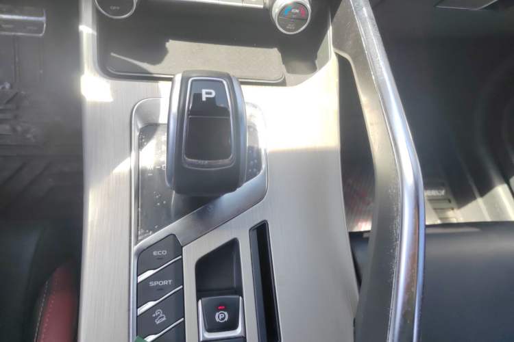 Used Geely Auto Coolray 2019 Sport Model 260T DCT Battle China V Standard