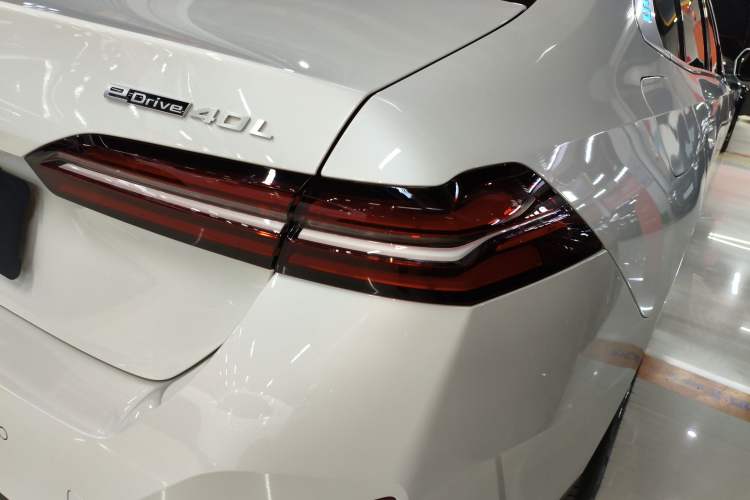 Used BMW i5 2025 eDrive 40L M Sport Package
